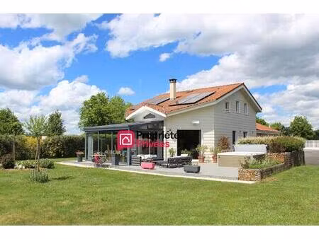 maison t 5 de 130 m2 avec vue dégagée sur le puy de dôme trimoulet 63230 à vendre