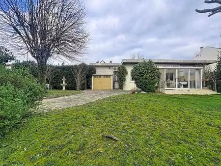magny les hameaux  maison de plain pied  jardin plein sud de 645m2  potentiel d extension 