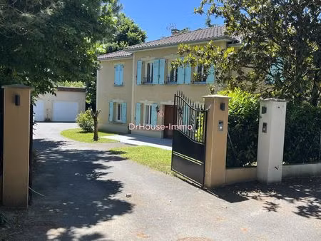 maison exclusive avec piscine à saint-cyr-au-mont-d'or!