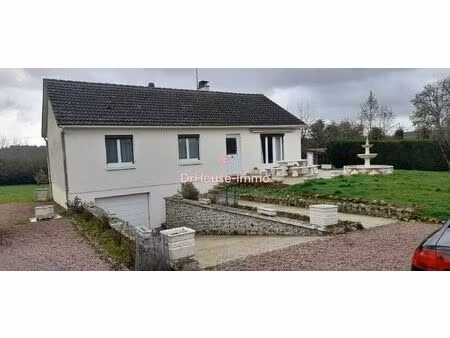 maison idéalement située entre campagne et ville