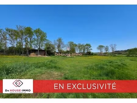 terrain constructible de 2279 m²