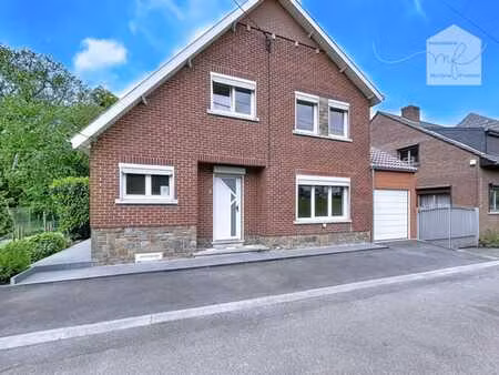 belle villa avec jardin et garage