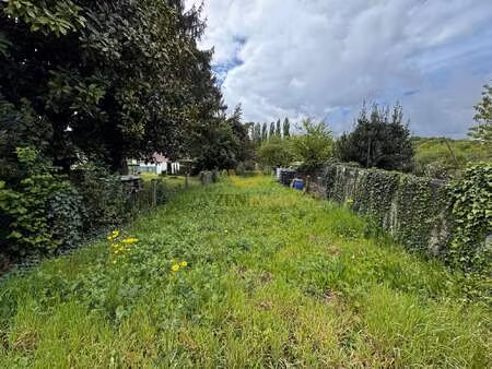 vente terrain à secondigny (79130) : à vendre / 220m² secondigny