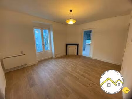location appartement 2 pièces à châteaubriant centre (44110) : à louer 2 pièces / 39m² châ