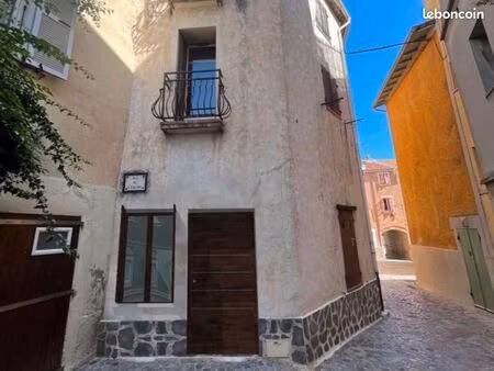 immeuble à rénover – fort potentiel locatif ou achat revente 102 m²