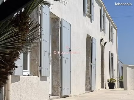 maison 7 pièces 223 m²