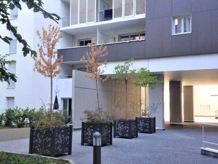 studio 1 pièce 22 m²