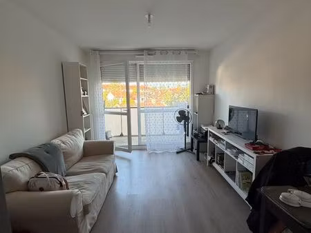 charmant t2 lumineux avec balcon
