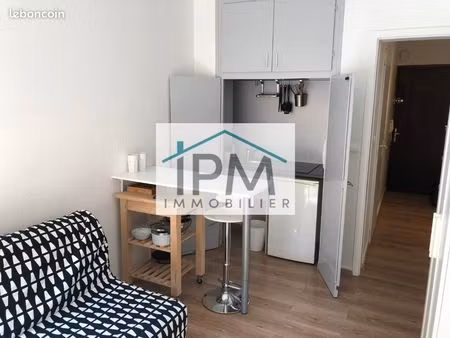 studio 1 pièce 18 m²