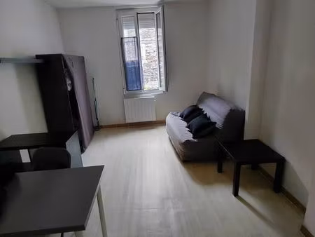 studio meuble ■comprend une salle d eau une pièce de vie avec canapé bz■compris dans charg