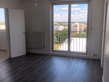 appartement à louer dans résidence - poitiers gibauderie / campus – t2 de 47m2