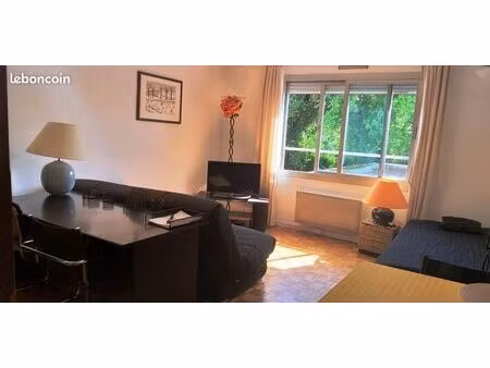 beau studio meuble/park 23m2 motte rouge 16/5/26