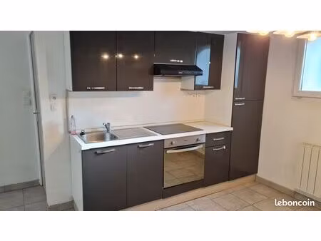 appartement f3 cuisine equipée
