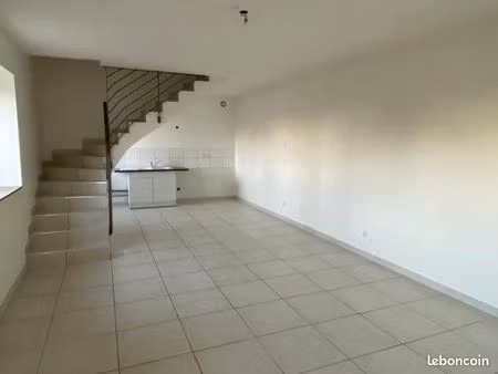 à louer duplex 80m2 dans maison