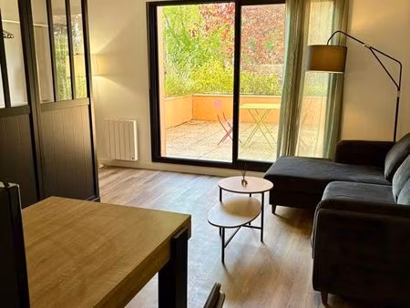 studio meublé 34 m² + grande terrasse – ste-foy-lès-lyon – sans frais d’agence