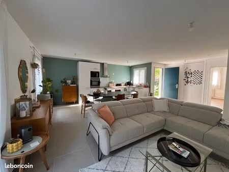 maison plain-pied 94 m² entièrement rénovée avec jardin et garage