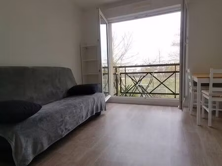 studio meublé proche campus 1