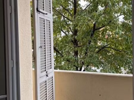 chambre à louer disponible tout de suite