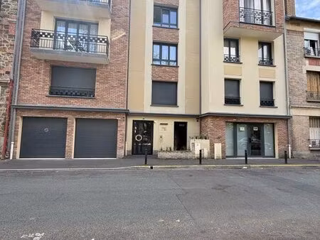 location t2 aulnay gare