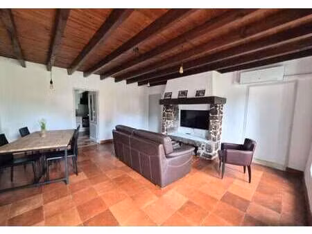 location maison à salles (33770) : à louer / 106m² salles