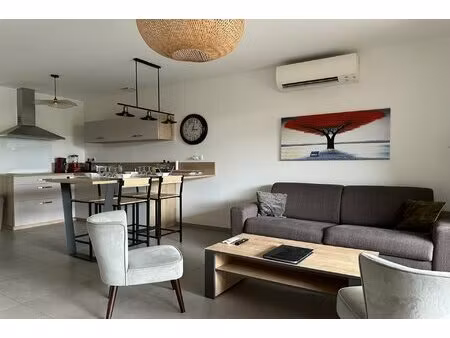 appartement plage à pied  piscine dans la résidence
