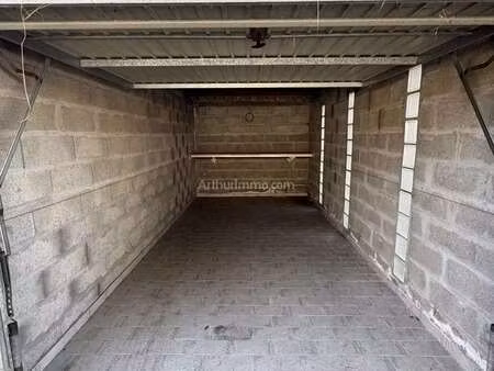 vente garage et parking aux sables-d'olonne (85100) : à vendre / 15m² les sables-d'olonne