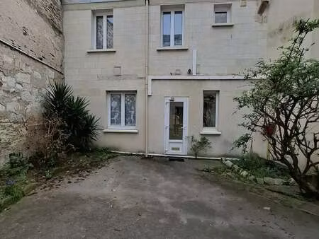vente immeuble à angers (49000) : à vendre / 60m² angers