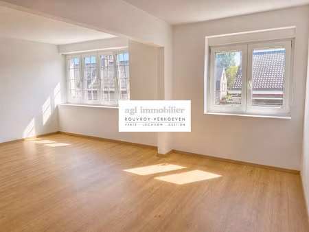 bel appartement complètement rénové