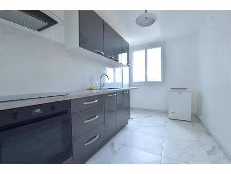 t4 - 2 rue robespierre 69800 saint priest