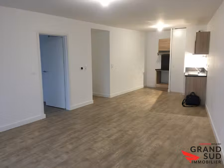 t3 neuf avec terrasse et 2 parking talence