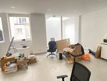 location bureaux 60 m² à 203 m²