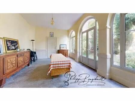 maison bourgeoise 198 m² – 9 pièces crémieu 38460