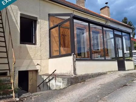maison mitoyenne   2 chambres.