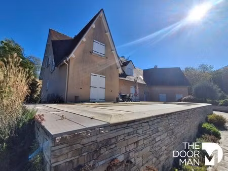 maison 28300