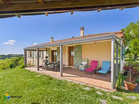 tarn et garonne- proche lauzerte maison de 125 m2  3 chambres grande garage  4230m2 terrai