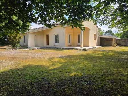 villa de plain pied trés proche caussade