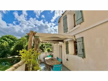 charmante maison de village individuelle avec terrasse près de pézenas