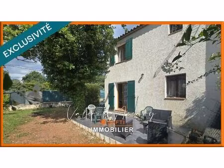rocbaron : maison de 75 m² sur un terrain de 400 m²  3 chambres  proches commodités