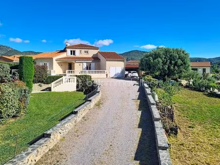 villa 4 faces - vue sur le canigou - 4 chambres - piscine - garage