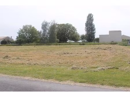construisez votre avenir dans un cadre serein et verdoyant