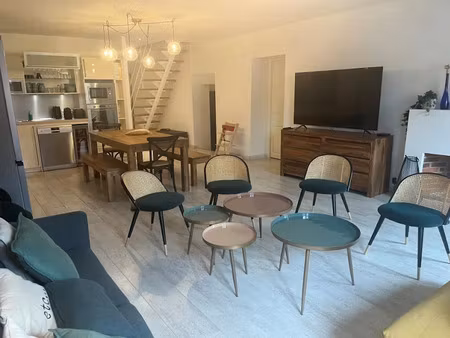 location meublée appartement 4 pièces 116 m² à annecy (74000)  2 350 €