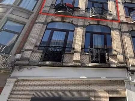 appartement 2 ch. de ±77 m² – faibles charges à schaerbeek