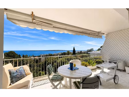 location appartement  43.01 m² t-1 à cannes  1 350 €