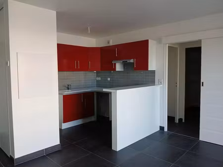 location appartement 2 pièces 47 m² à saint-andré-les-vergers (10120)