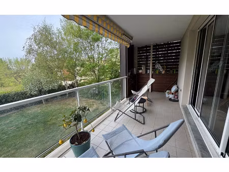 location appartement  m² t-5 à sainte-foy-lès-lyon  1 818 €