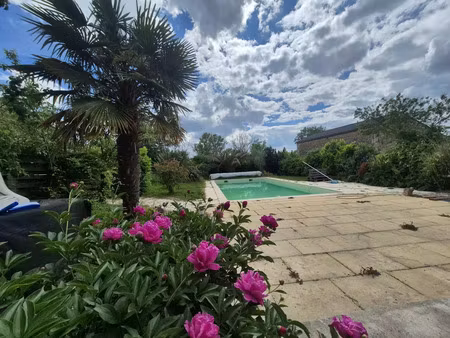 vente maison 10 pièces 280 m² saint-hilaire-des-loges (85240)