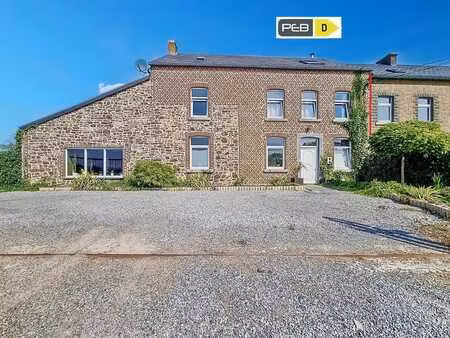 maison de caractère avec possibilité de boxs chevaux.