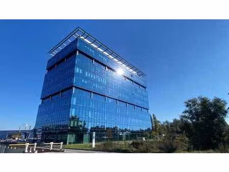 bureaux éconergétiques dans le projet de bureaux blue tower