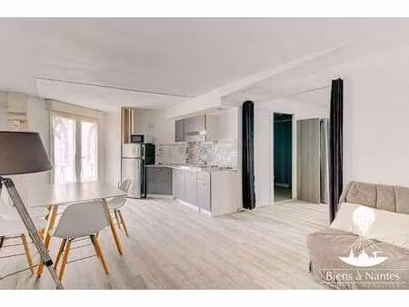 location appartement 2 pièces meublé à nantes rond-point de rennes (44000) : à louer 2 piè