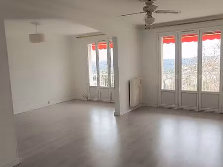 location appartement 4 pièces 81 m² à grasse (06130)  1 381 €
